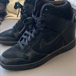 Women’s Nike size 7.5 Dunk Sky Hi sneaker wedges
